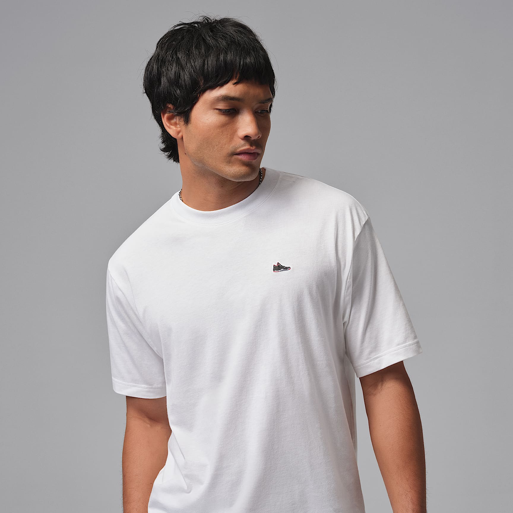 Jordan Men's Sneaker Patch T-Shirt. Nike.com
